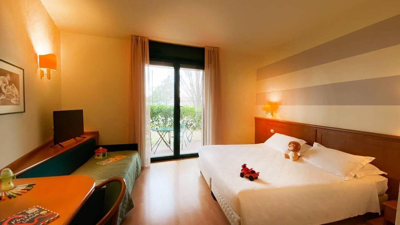 Phi Hotel Emilia Ozzano dell'Emilia Exterior photo